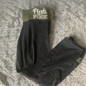 Reversible cropped leggings